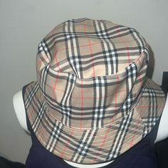 Nwot Reversible Bucket Hat Burberry Style Tan Check Plaid /Khaki Sunhat Cap Beige Bucket Hat For Everyday, Trendy Khaki Hat With Curved Brim, Trendy Adjustable Khaki Hat, Everyday Beige Brimmed Bucket Hat, Trendy Khaki Hat With Short Brim, Trendy Beige Sun Hat For Everyday Wear, Trendy Beige Sun Hat For Everyday, Beige Trendy Everyday Sun Hat, Trendy Everyday Beige Sun Hat