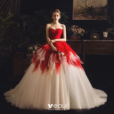 Amazing / Unique Red Champagne Wedding Dresses 2019 Ball Gown Sweetheart Sleeveless Backless Chapel Train Cascading Ruffles Red Sleeveless Ball Gown For Quinceanera, Red Tulle Gown For Quinceanera, Red Tulle Ball Gown For Banquet, Red Sleeveless Gown For Quinceanera, Red Sleeveless Wedding Evening Dress, Heart-shaped Neckline Gown For Wedding And Prom Season, Red Ball Gown With Sweep Train For Wedding, Red Sweetheart Neckline Ball Gown For Prom, Red Tulle Evening Dress For Quinceanera