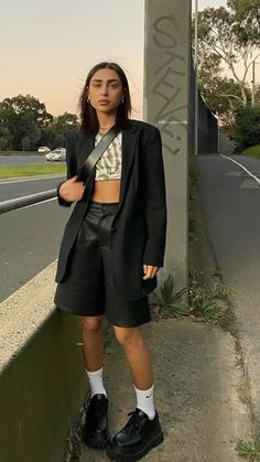 Nyc Womens Fashion, Summer Outfit Nyc, Neue Outfits, Dress 2024, Streetwear Clothing, Oversized Pullover