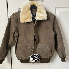 Nwt Genuine Leather Bomber Jacket With Removable Faux Fur Collar. Inside Pocket And Outside Side Pockets And Snap Front Outside Pockets. Winter Khaki Outerwear With Corduroy Collar, Casual Leather Jacket With Faux Fur Trim, Bear Leather, Bear Brown, Bear Jacket, White Bear, Great White, Faux Fur Collar, Fur Collar