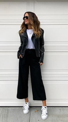 Culotte Outfit, Look Boho Chic, Mode Casual, Mode Inspo, Fashion Mode, Looks Style, Mode Inspiration, Winter Fashion Outfits, Outfits Casuales