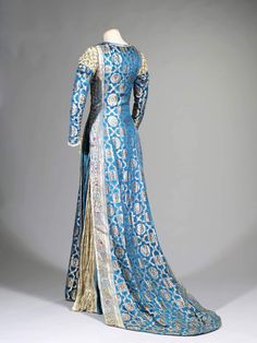 Dr Dresses, Elizabethan Costume, Medieval Dresses, Blue Costumes, European Dress, T Dress