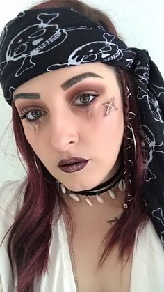 Halloween Pirate Makeup, Diy Pirate Costume For Women, Diy Pirate Costume For Kids, Pirate Makeup, Pirate Costume Kids, Pirate Costume Diy, Female Pirate Costume, Pirate Halloween Costumes, Pirate Halloween