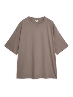 Light Brown Top, Flamingo Fashion, Baggy T-shirt, Shirt Png, Brown Top, A Skirt, T Shirt Oversized, Oversized T Shirt