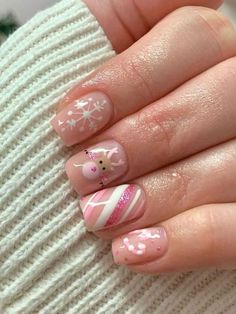 Christmas acrylic nails: pink and white, mix and match symbols Non Acrylic Christmas Nails, Cute Nails Short Christmas, Pink Cristhmas Nails, Small Acrylic Nails Christmas, Light Color Christmas Nails, Cute Christmas Nail Designs For Short Nails, Pink And White Xmas Nails, Gel Manicure Christmas Nails, Cute Nail Ideas Christmas