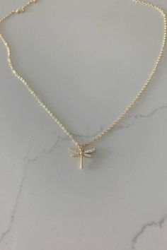 etsy Dragonfly Jewelry, Accesories Jewelry, Jewelry Aesthetic, Dragonfly Tattoo, Dragonfly Necklace, Jewelry Summer, Dragonfly Pendant, Pompano Beach, Golden Girl