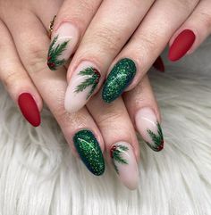 Miseltoe Nails, Yule Nails, Holly Nails, Winter Nails 2023, Set Nails, Xmas Nail Art, December Nails