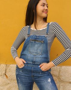 Jean Overalls Blue Casual Overalls With Zipper Closure, Blue Shortalls With Pockets, Blue Shortalls With Suspenders, Blue Dungarees, Overalls Blue, Short Overalls, Denim Dungarees, Jean Overalls, Jumpsuit Skirt