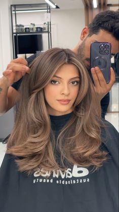 Honey Brown Hair Color, Honey Hair Color, Brown Hair Shades, Layered Hair With Bangs, Short Ombre Hair, Honey Brown Hair, Dreamy Aesthetic, Brown Hair Inspo, Brown Hair Color