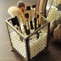 Amazon.com: PuTwo Makeup Organizer Vintage Make up Brush Holder with Free White Pearls - Small: Home & Kitchen Penyimpanan Makeup, Make Up Storage, Makeup Vanities, Skincare Brush, Beauty Organization, Organizing Hacks, Organisation Hacks, Makeup Brush Holder, Makeup Rooms