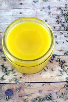 Best Scar and Stretch Mark Treatment You Can Make at Home Homemade Salve Recipes, Homemade Salve, Natural Remedies For Cold, Bath And Body Recipes, Stretch Mark Remedies, Natural Remedies For Cough, Cold Sore Remedies, Home Remedies For Cold, Home Remedies For Cough