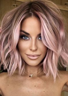 Summer Hair Color Ombre, Vivid Hair Color For Pale Skin, Rose Gold Hair Brunette Short, Short Rose Gold Hair, Short Pastel Pink Hair, Rose Gold Short Hair, Platinový Blond, Cute Pink Hair, Rose Gold Hair Ombre