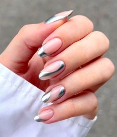 45+ Amazing Silver Nails You Must Try This Season! Cool Silver Nails, White With Silver Nails, Silver French Tip Nails Almond, Silver Nail Designs Acrylic, Silver Tips Nails, Silver Nails Square, Silver Nails Aesthetic, Cute Silver Nails, Chrome Swirl Nails