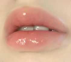 Lips Study, Desired Lips, Pillowy Lips, Pillow Lips, Aesthetic Lips, Pale Pink Lips, Pale Lips, Light Pink Lips, 2024 Wishlist