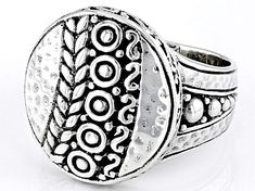 Artisan Collection of Bali™ Sterling Silver Hammered Circle Statement Ring. Measures Approximately 0.70"L x 0.73"W. Oxidized. Not Sizeable. Round Silver Jewelry With Artistic Design, Silver Rings With Artistic Design, Artistic Silver Round Rings, Artistic Style Rings, Frame Of Mind, Broken Chain, Pearl Strands, Hammered Silver, Post Earrings