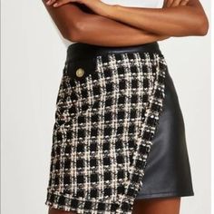 New With Tags!!! Perfect For Fall!!!! Ships Same Day! Casual Black Houndstooth Mini Skirt, Black Houndstooth Mini Skirt For Fall, Fall Black Houndstooth Mini Skirt, Trendy Black Skirt With Houndstooth Pattern, Trendy Black Houndstooth Skirt, Chic Black Mini Skirt With Houndstooth Pattern, Chic Black Houndstooth Mini Skirt, Utility Skirt, Beaded Skirt