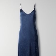 This Is A Brand New Wilfred V-Neck Slip Dress With Adjustable Straps And A Slip Up The Thigh. It’s Made From Lightweight Japanese Satin. Belted Wrap Dress, Burgundy Midi Dress, Wool Sweater Dress, Jersey Knit Dress, Minimalist Dresses, Ribbed Midi Dress, Lightweight Dress, Wool Turtleneck, Midi Dress Summer