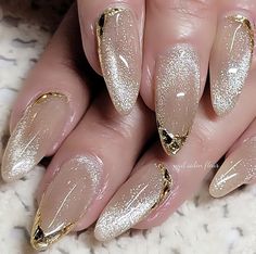 Best Nail Designs Classy, Classy Nails With Designs, Pretty Classy Nails, Pretty Wedding Nails, Nail Vintage, Nail Art Elegant, Nail Art Silver, Elegant Touch Nails, Art Deco Nails