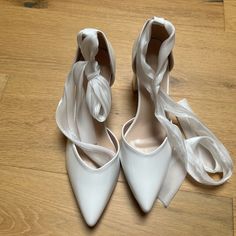 White Closed Toe Heels Us8 Never Worn White Closed Toe Heels, Guest Dress, Shoes Heels Boots, Wedding Guest Dress, Wedding Guest, Heeled Boots, Shoe Boots, Color White