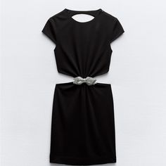 Brand New Black Jewel Bow Dress With Tags Never Worn! Size Small Part Of New Collection !! Zara Button-up Mini Dress For Party, Zara Black Bow Dress, Zara Button-up Dress With Button Closure, Zara Woman Dress, Black Jewel, Zara New, Zara Black, Zara Women, Zara Dresses