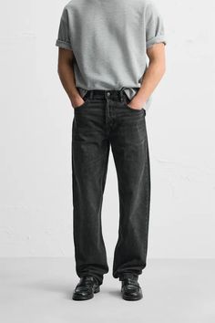 STRAIGHT FIT JEANS - Charcoal | ZARA United States Zara Men’s Clothing, Charcoal Jeans Outfit, Straight Leg Black Jeans Outfits, Straight Jeans Outfit Men, Mens Black Jeans Outfit, Intern Fits, Zara Men Outfits, Bf Fits, Straight Jeans Men