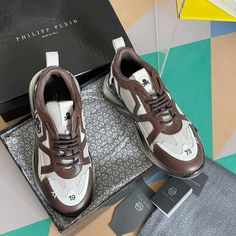 Size: 35-47 It comes with Dust box, Care manual, Tag, and Paper bag.Size Guide: Designer Brown Sneakers With Leather Lining, Size Guide, Clutch Bag, Paper Bag, Men's Shoes, Things To Come, Shoulder Bag