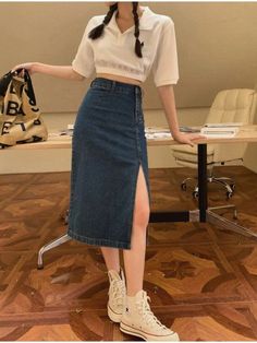 Denim Skirt Outfit Summer, Long Denim Skirt Outfit, Jeans Long Skirt, Midi Jean Skirt, Jean Skirt Outfits, Denim Pants Fashion, Midi Jeans, High Waisted Denim Skirt, Bodycon Midi Skirt