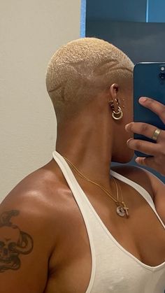 #haricut #blackwomenhairstyles #shorthair #haircutdesign Buzzcut Girl Black Hair, Low Cut Black Woman, Buzzcut Designs Black Women, Buzzcuts Women, Cute Buzzcuts For Women, Low Natural Haircut Black Women, Plus Size Buzz Cut, Simple Undercut Designs For Women, Women Low Cut Hairstyles