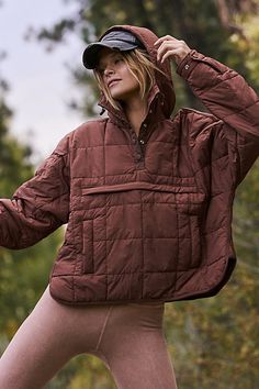 Hiking Chic, Practical Outfits, Comfy Travel, Colorado Outfits, Free People Activewear, Cotton Coat, Twin Peaks, Fashion Board