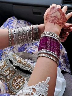 #desifashion #maximalism #henna Desi Maximalism, Maximalism Jewelry, Goddess Aesthetic, Book Reading Journal, College Outfit