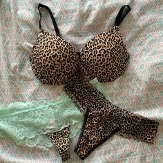 New Without Tags Pink! Victoria’s Secret Bra & Panties Set. Bra 32c. Both Panties Size S. Victory Secret Bras, Victoria Secret Bra And Under Set, Victoria Secret Bra Outfit, Victoria Secret Lenceria, Fancy Bras, Undergarment Set, Intimo Victoria Secret, Panties And Bra, Teenage Fever