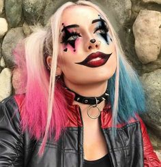 Idk ahah Harley Quinn Make-up, Fairy Masquerade, Pretty Costumes, Carnival Vintage, Pelottava Halloween, Makeup Zombie, Makeup Clown, Halloween Makeup Clown, Harley Quinn Makeup