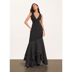 Donna Karan Plunge Neck Ruffle Hem Gown Women'S 8 Black Solid Back Zip Closure Donna Karan Plunge Neck Ruffle Hem Gown Women's 8 Black Solid Back Zip Closure Retail $425 Elevate Your Formal Wardrobe With This Elegant Donna Karan Plunge Neck Ruffle Hem Gown. The Dress Features A Solid Black Color, Sleeveless Design, And A V-Neckline. It Is Made Of 100% Polyester Fabric With A Polyester Lining, Making It Comfortable To Wear In Any Season. The Dress Has A Zip Closure And A Long Length That Fal Donna Karan Dress, Neckline Dress, York Dress, Gowns With Sleeves, Necklines For Dresses, Dress 16, Neck Ruffle, Donna Karan, Black Solid