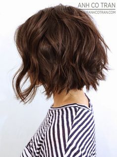 Short Textured Haircuts, Wavy Bob Haircuts, Textured Haircut, Thick Wavy Hair, Bob Hairstyles For Thick, Wavy Bob Hairstyles, Choppy Bob Hairstyles, Short Wavy Hair, Haircut For Thick Hair