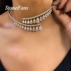 Statement Necklace - A Bold Fashion Choice for Women Mens Choker Necklace, قلادات متدلية, Pendant Choker Necklace, Collar Chain, Pendant Choker, Bold Jewelry, Drop Pendant Necklace, Necklace Brands, Choker Collar