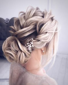 updo braided updo hairstyle ,swept back bridal hairstyle ,updo hairstyles ,wedding hairstyles #weddinghair #hairstyles #updo Nails Health, Wedding Headpieces, Romantic Wedding Hair, Best Wedding Hairstyles, Braided Hairstyles Updo, Penteado Cabelo Curto, Braided Hairstyles For Wedding, Wedding Updo, Braided Updo