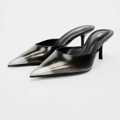 New With Tag Zara S/S 2024 Collection Open Back Heeled Mules With Distressed Effect. Pointed Toe. Heel Height: 2.8 Inches (7 Cm) Upper 100% Polyurethane Lining 100% Polyurethane Sole 100% Polyurethane Thermoplastic Insole 100% Polyurethane Clothing Care Guide: Do Not Wash Do Not Submerge In Water Do Not Use Bleach / Whitener Leather/Patent Leather/Glossy Finish Leather. Clean With A Dry Cotton Cloth. Do Notiron Suede/Nubuck/Split Leather. Clean With A Soft Brush Or Stiff Sponge. Do Not Dry Clean Chic Fitted Gray Heels, Gray Fitted Heels For Evening, Fitted Gray Heels For Evening, Chic Gray Heels For Spring, Gray Summer Party Heels, Elegant Gray Spring Heels, Chic Gray Pointed Toe Heels, Gray Heels For Summer Evenings, Chic Gray Heels For Summer