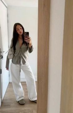 Aritzia Style Outfits, Modest Clothing Summer, Outfit Jean Blanc, Modest Outfit Aesthetic, Outfit Blanc, Aritzia Outfits, Ootd Mirror Selfie, Summer Modest Outfits