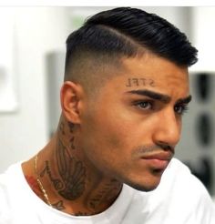 Hard Part Haircut Mens, Combover Fade Men's, Japanese Men Hairstyle, Hard Part Haircut, Haircuts For Balding Men, Fade Haircut Curly Hair, Short Fade Haircut, Hair Cut Guide