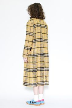 Introducing our Heavy Wool Yellow Houndstooth Plaid Coat—a fully-lined, chic, double-breasted overcoat perfect for any cold-weather occasion. Crafted with high-quality heavy wool, its stylish design seamlessly blends timeless elegance with modern flair. The striking yellow houndstooth pattern ensures you stand out, making it an ideal choice for both casual and formal events. Stay cozy and stylish in this versatile coat that effortlessly elevates your look for any season. Composition: 100% Wool H Plaid Single Breasted Long Wool Coat, Plaid Single-breasted Long Wool Coat, Plaid Single Breasted Wool Coat, Plaid Single-breasted Wool Coat With Long Sleeves, Plaid Single Breasted Long Sleeve Wool Coat, Plaid Double-breasted Houndstooth Outerwear, Wool Double-breasted Houndstooth Outerwear, Double-breasted Wool Houndstooth Outerwear, Plaid Double-breasted Outerwear With Button Fastening