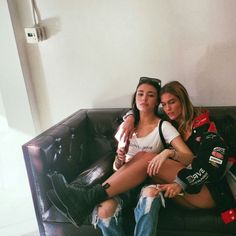 Madison Bear, Claudia Tihan, Madison Beer Outfits, Beer Friends, Beer Outfit, Beer Store, Girl Friends, Bff Pictures, Kaia Gerber