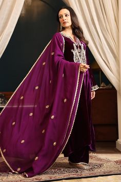 Purple kurta with resham, thread, bead, sequin embroidery in paisley pattern. Paired with border embroidered pant and dupatta. - Aza Fashions Velvet Embroidery, Jayanti Reddy, Kurta Pant Set, Embroidered Pants, Tarun Tahiliani, Sequin Embroidery, Beaded Neckline, Kurta With Pants, Velvet Color