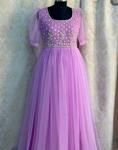 Long Frock Net Design, Long Frocks Models, Long Frock Models, Frock Designs For Women, Sarees Design, Frock Models, Pink Blouse Designs, Anarkali Churidar