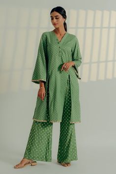 Shop for Aaryaa By Kashveen Kohli Green Chanderi Brocade Front Slit Kurta With Palazzos for Women Online at Aza Fashions Sequin Embellished Top, Flared Palazzo, Floral Print Jacket, Kaftan Top, Asymmetric Jacket, Crepe Skirts, Palazzo Set, Draped Skirt, Top And Pants Set