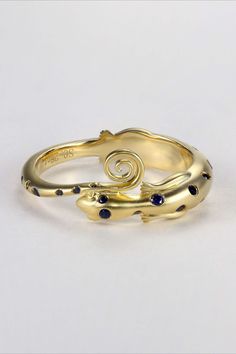 Sapphire Spotted Salamander Ring. Made of 18k gold and sapphire. Spotted Salamander, Memento Mori Jewelry, Rain Jewelry, Ring Size Chart, G Ring, Rain Design, The Devils, Symbols Of Strength, 2 Months