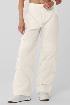 High-Waist Snowrider Puffer Pant - Ivory | Alo Yoga Puffer Pants, Pants Trend, Pant Trends, Fashion Joggers, Alo Yoga, Feel Like, Like You, Duvet, Puffer