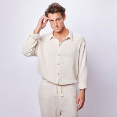 %100 Beige Linen Oversize Shirt 🌿 ️ 🌾  The muslin shirt has a woven texture and is also soft to the touch. It has a comfortable fit and maintains its original look after each wash while creating a dense texture. The sleeves are long and have cuff closure details, and the front is closed with buttons made from coconut shell. It does not require ironing after being hung to dry. It is an exceptionally lightweight and breathable fabric that allows air to flow freely, preventing the likelihood of o Beige Long Sleeve Beach Sets, Beige Relaxed Fit Summer Sets, Beige Relaxed Fit Beach Set, Beige Relaxed Fit Sets For Beach, Wedding Suit Summer, Linen Outfits For Men, Suit Summer Wedding, Muslin Pants, Muslin Shirt