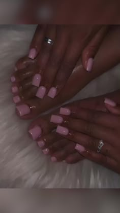 Pink Real Nails, Ploy Gel Nail Ideas, Acrylic Toes And Nails Set, Short Pink Birthday Nails, Cute Toe Nail Colors, Basic Nail Sets, Over Lay Nails, Pink Acrylic Toe Nails, Pink Gel Toes