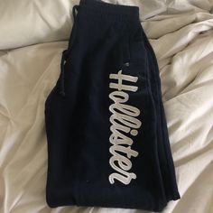 Nwt Super Comfy And Soft Baddies Hairstyle, Hollister Joggers, Thrift Board, Hollister Clothes, Hollister Sweatpants, Navy Joggers, Girly Girl Outfits, Hollister Pants, Fits Clothes