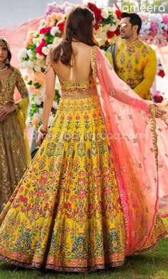 Pakistani Bridal Lehenga Choli Bridal Mehndi Lehnga, Mehndi Lehnga, Nameera By Farooq, Bridal Pakistani, Mayon Dresses, Choli For Wedding, Pakistani Bridal Lehenga, Mehndi Outfit, Bridal Indian